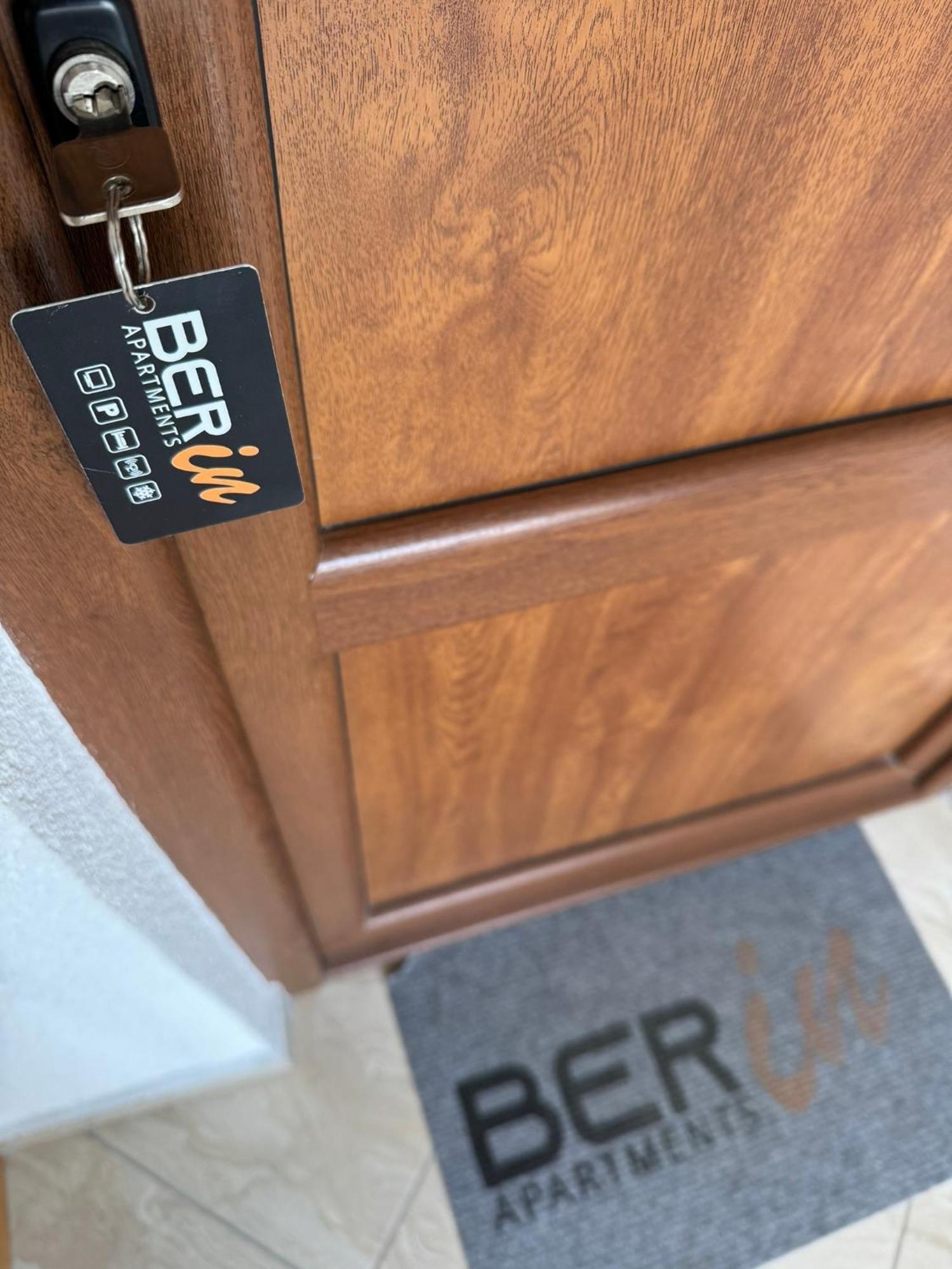 Berin Apartments ウルツィニ エクステリア 写真