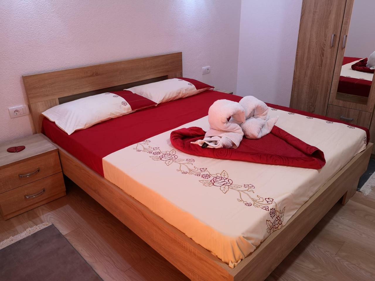 Berin Apartments ウルツィニ エクステリア 写真